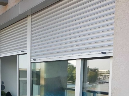 cortina exterior de enrollar de aluminio